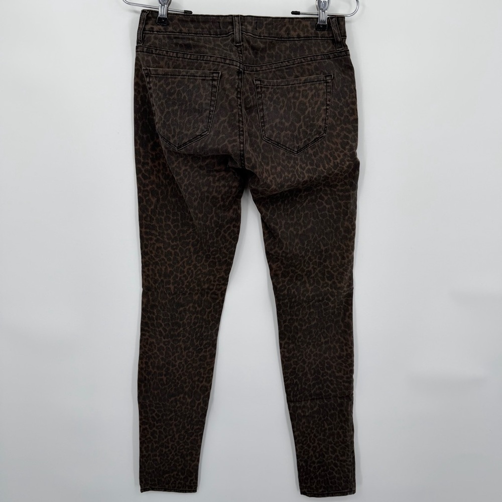 Bullhead Low Rise Leopard Print Skinny Jeans - Picture 3 of 5